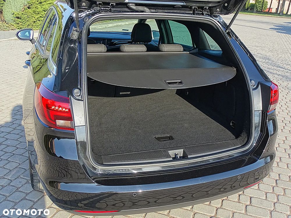 Opel Astra 1.6 CDTI Elite S&S - 23