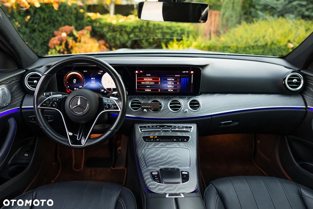Mercedes-Benz Klasa E 350 9G-TRONIC AMG Line - 27
