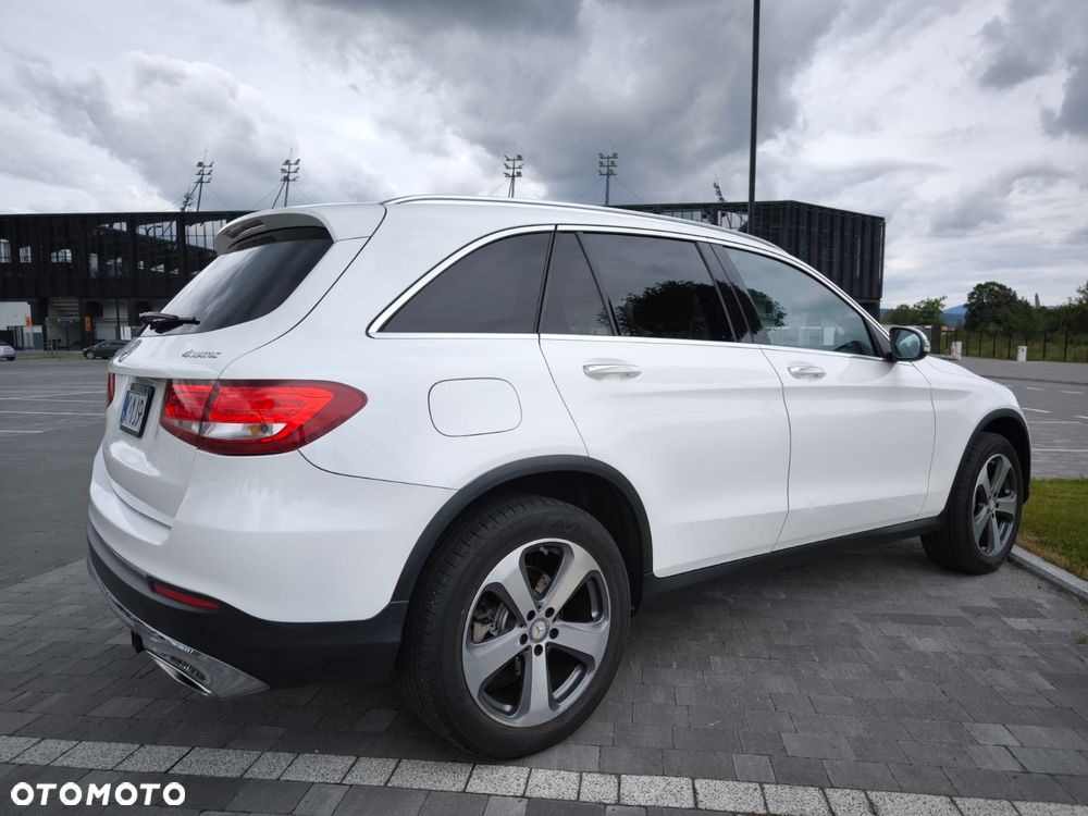 Mercedes-Benz GLC 300 4-Matic - 3
