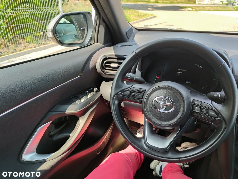 Toyota Yaris Cross Hybrid 1.5 Comfort 4x4 - 15