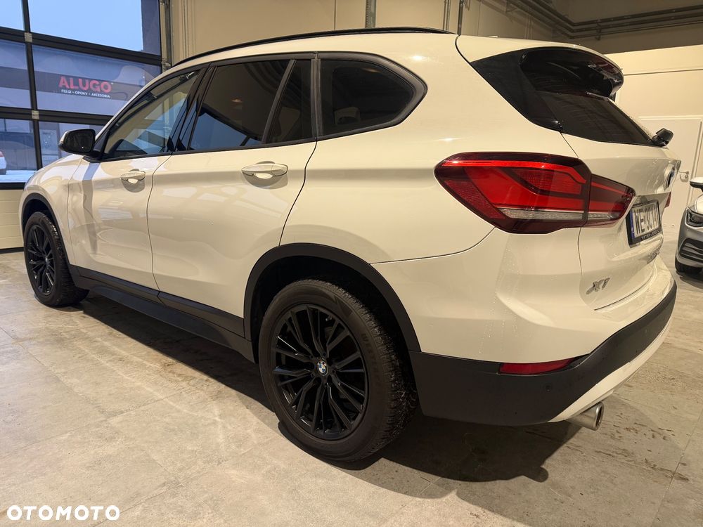 BMW X1 sDrive18i Advantage - 4