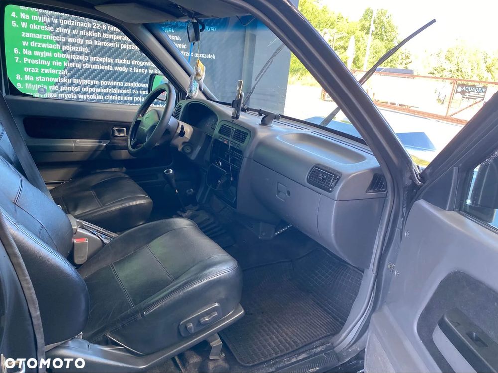 Nissan Navara - 10
