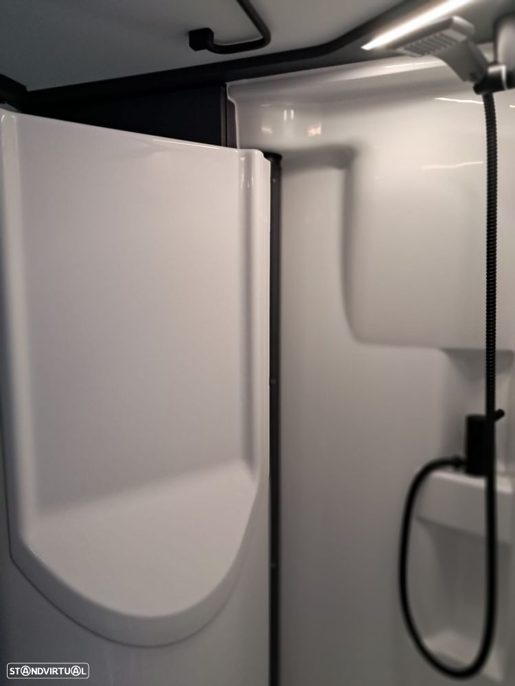 Adria Twin Sports 640 SGX - 12