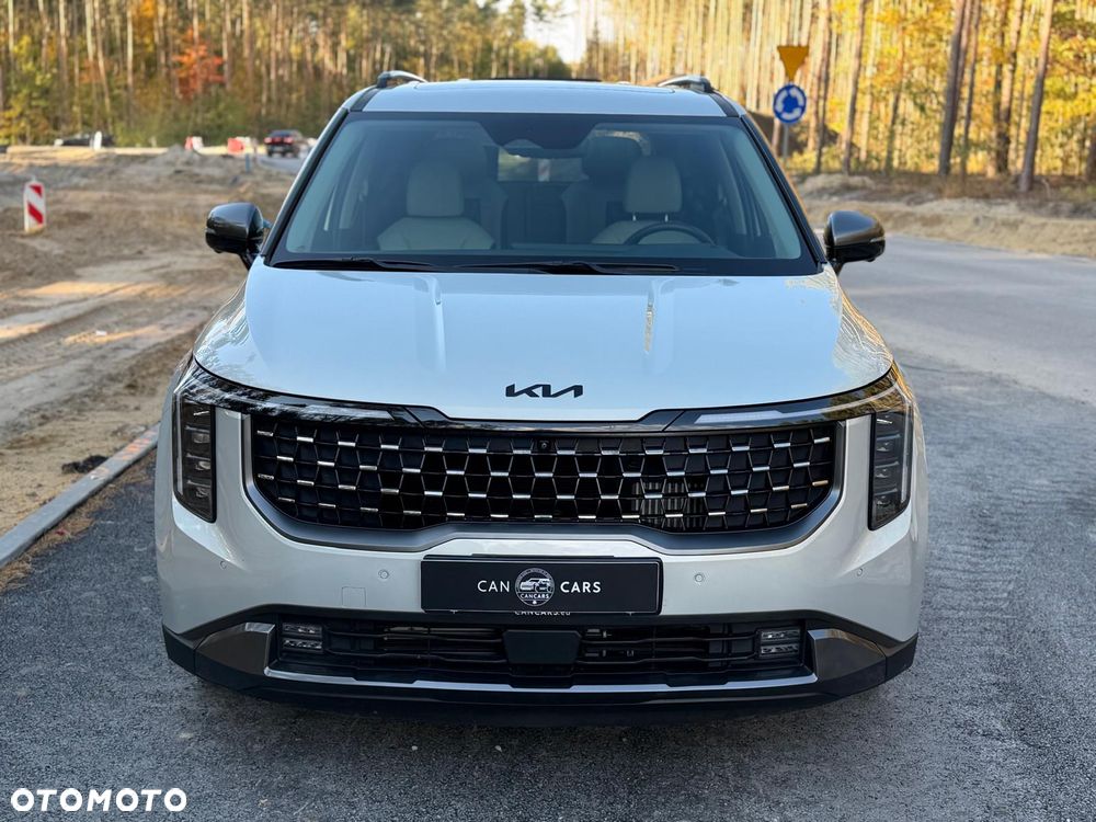 Kia Carnival - 5