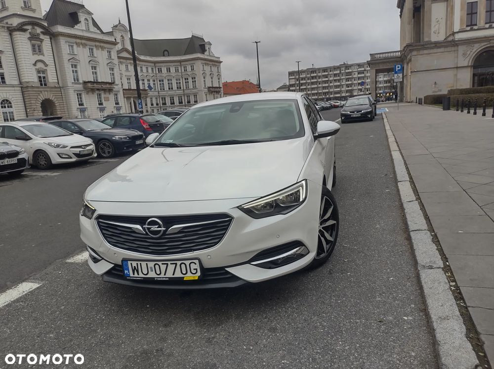 Opel Insignia - 2