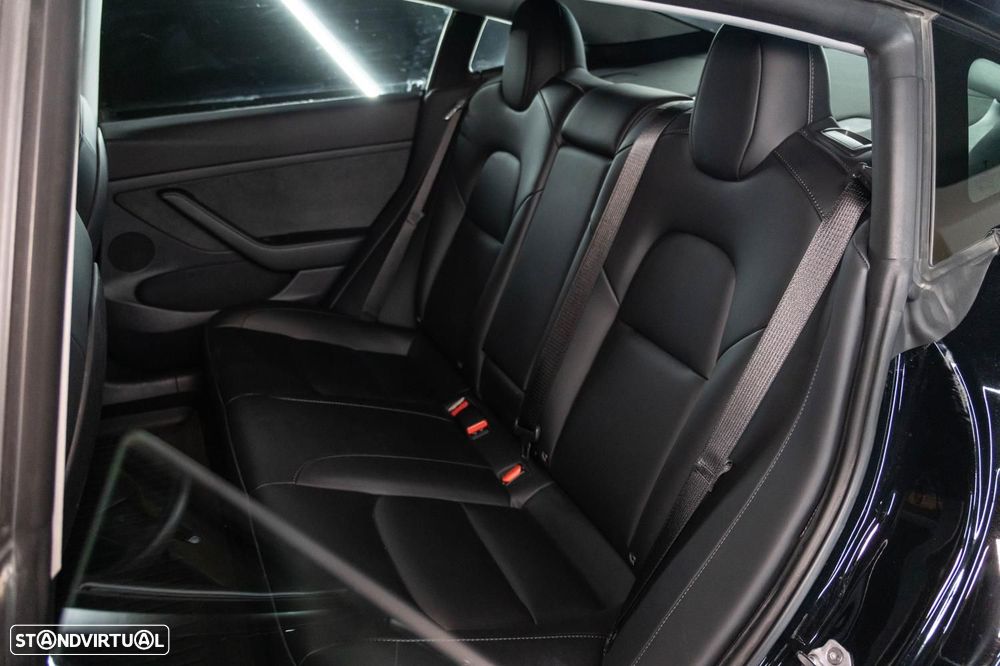 Tesla Model 3 - 33