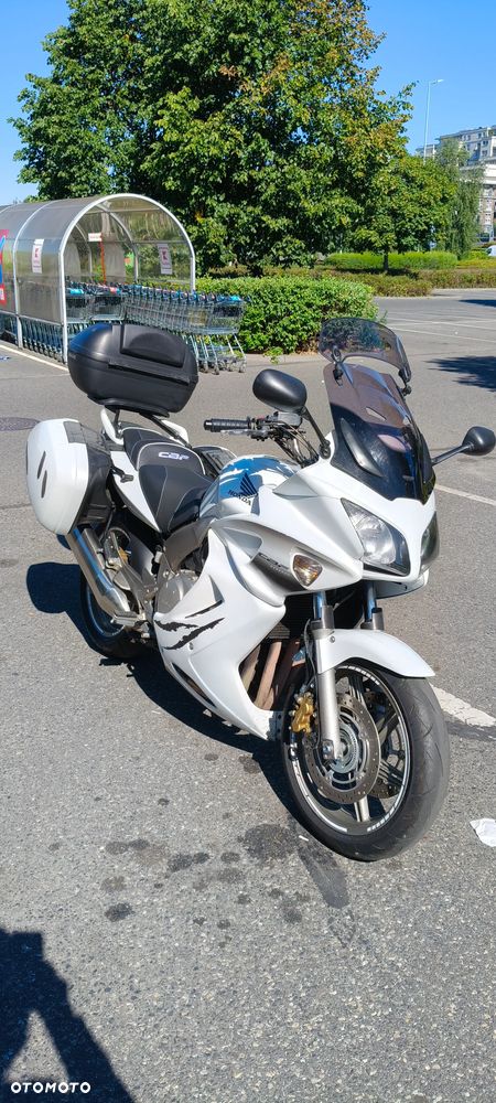 Honda CBF - 2