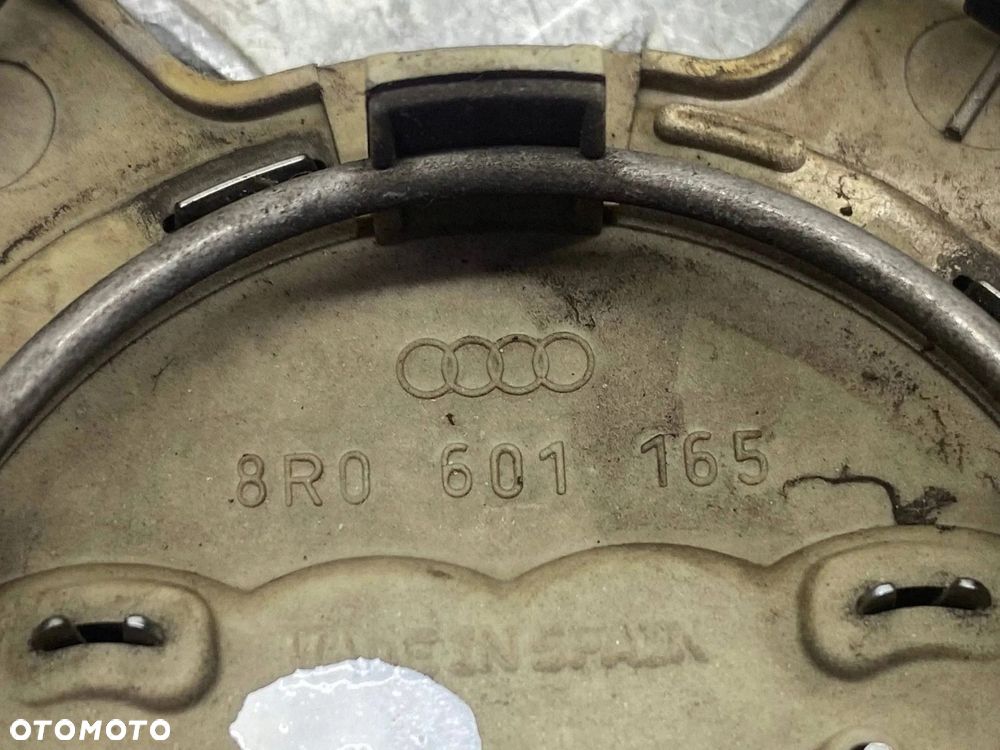 DEKIELEK KOŁPAK EMBLEMAT FELGI AUDI A4 A5 A6 A8 Q5 8R0601165 - 13