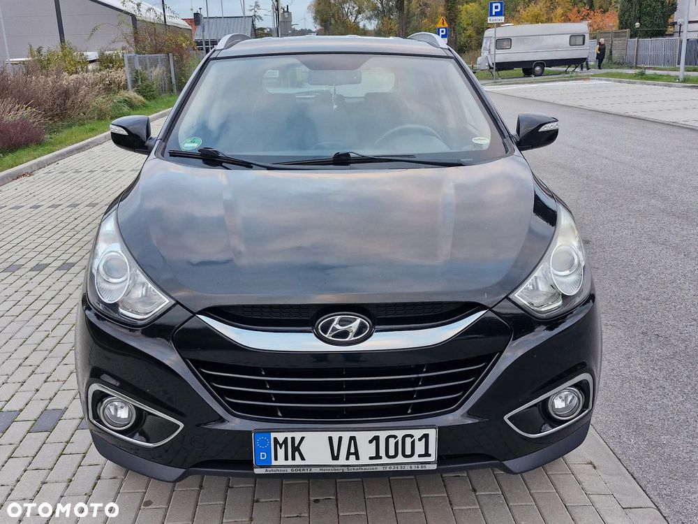 Hyundai ix35 2.0 CRDi 4WD Fifa World Cup Gold Edition - 24