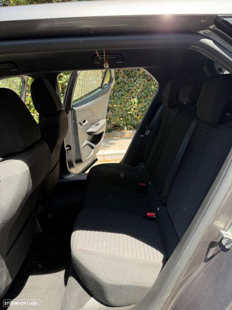 Peugeot 2008 1.2 PureTech Active Pack - 9