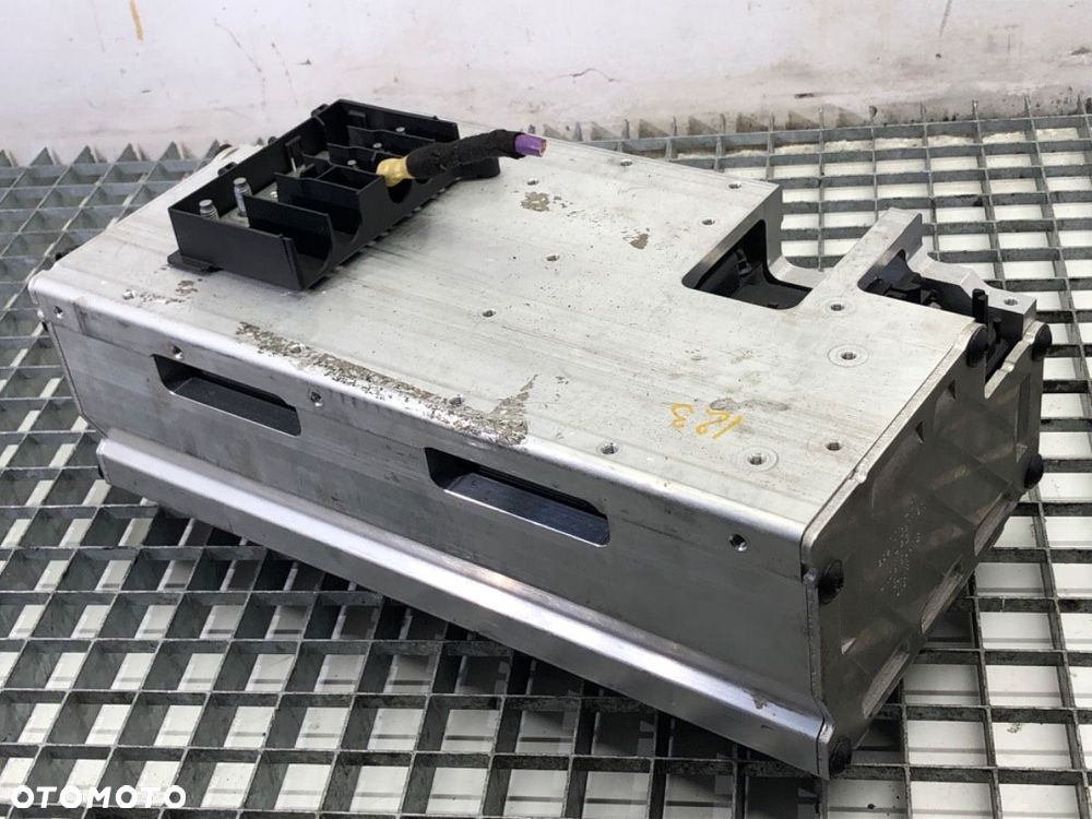 BATERIA HYBRYDA  AUDI A8 D5 (4N2, 4N8) 2017 - 2022 50 TDI Mild Hybrid quattro 210 kW [286 KM] - 3