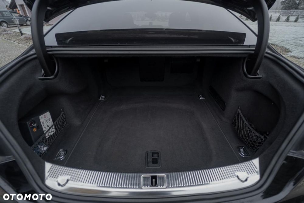 Audi A8 3.0 TDI DPF clean quattro tiptronic - 33