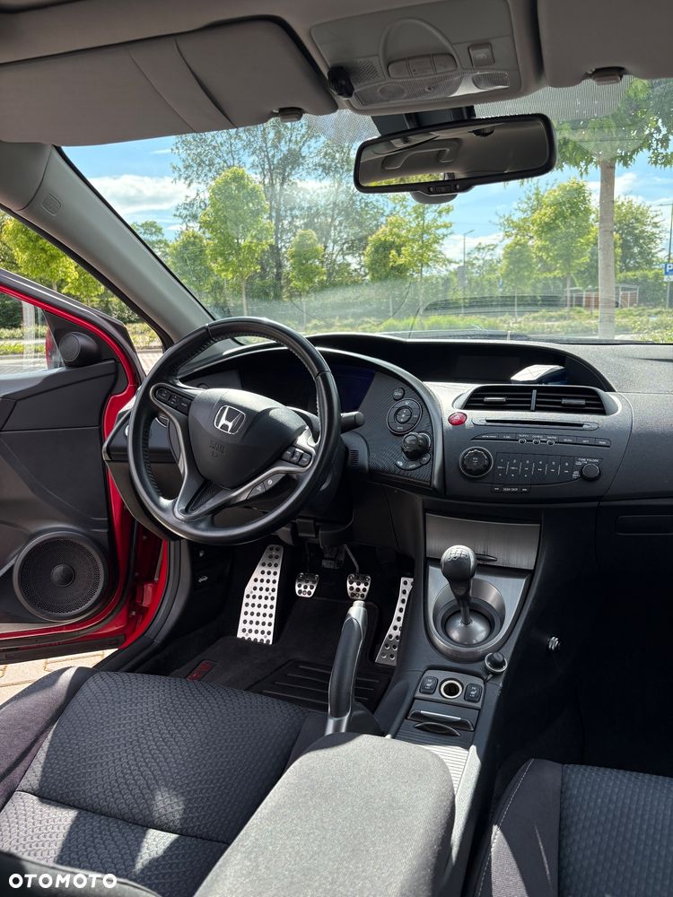 Honda Civic 1.8 Executive - 22