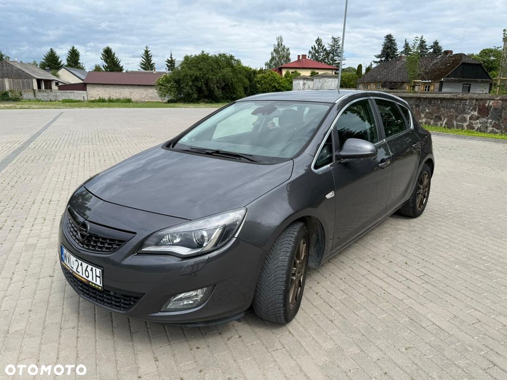 Opel Astra 2.0 CDTI DPF Cosmo - 2