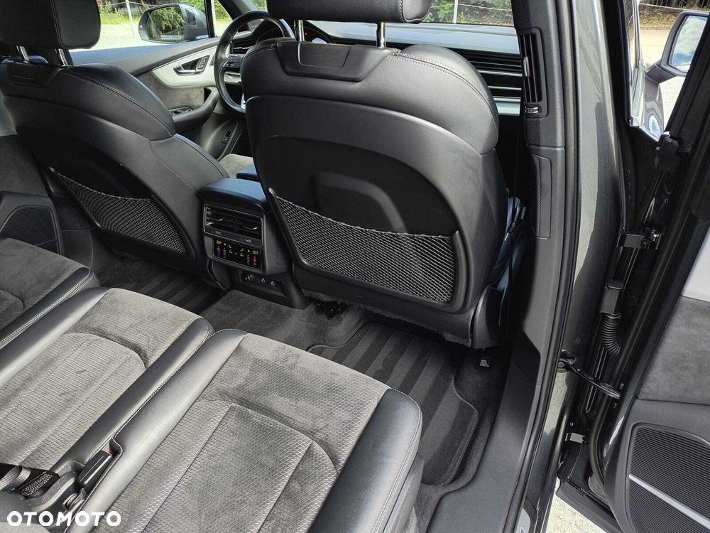 Audi Q7 50 TDI mHEV Quattro S Line Tiptr - 34