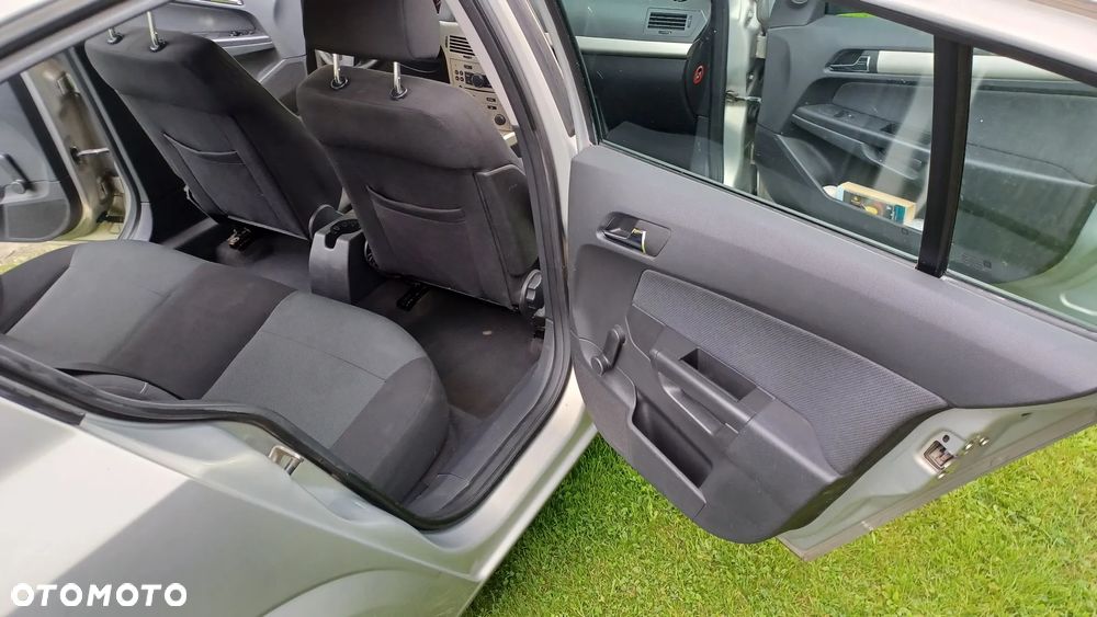 Opel Astra 1.4 Start - 15