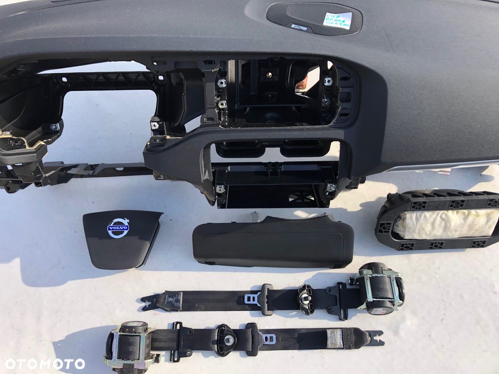 VOLVO V40 DESKA KONSOLA KOKPIT PULPIT PÓŁKA PARAPET PODUSZKI AIRBAG PASY PAS oryginał !!! OKAZJA !!! - 9