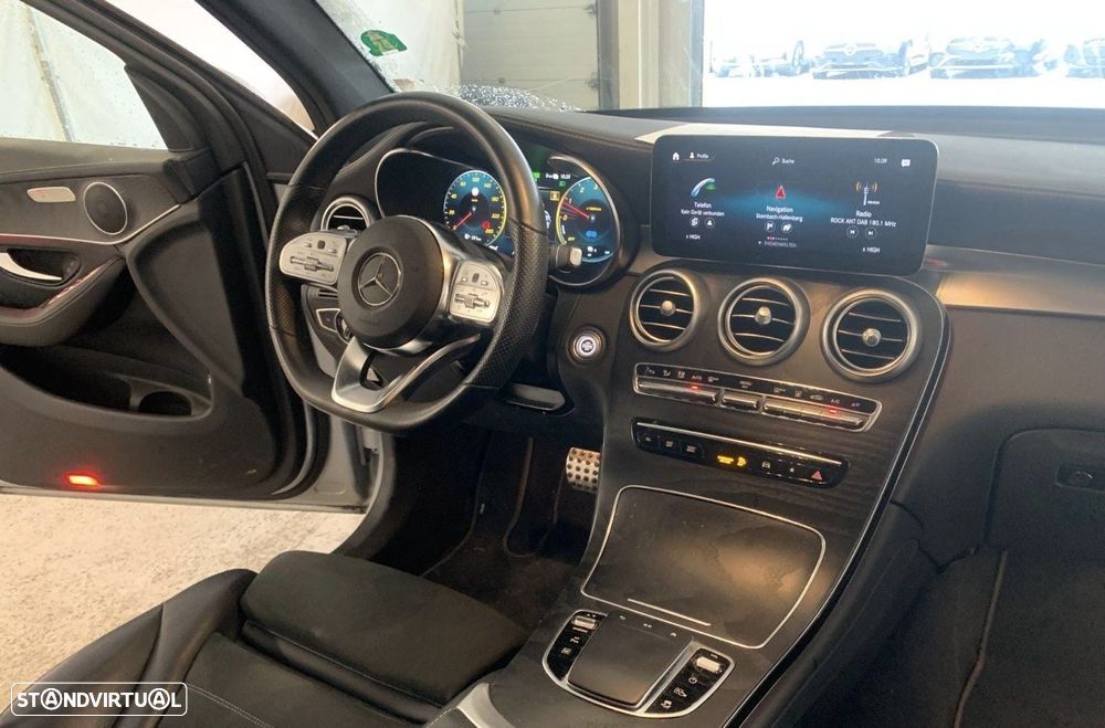 Mercedes-Benz GLC 300 de 4Matic 9G-TRONIC AMG Line - 22