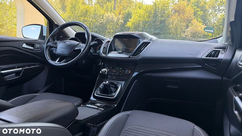 Ford Kuga 2.0 TDCi 2x4 Black & Silver - 8