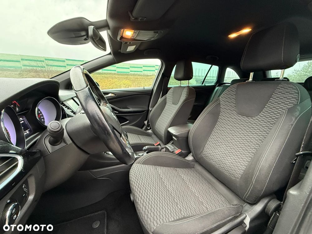 Opel Astra 1.4 Turbo Innovation - 14