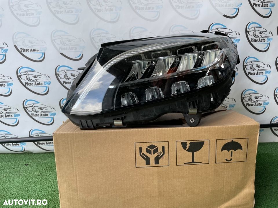 far stanga Mercedes C class W205 facelift lci Lift Performance dupa 2018 - 1