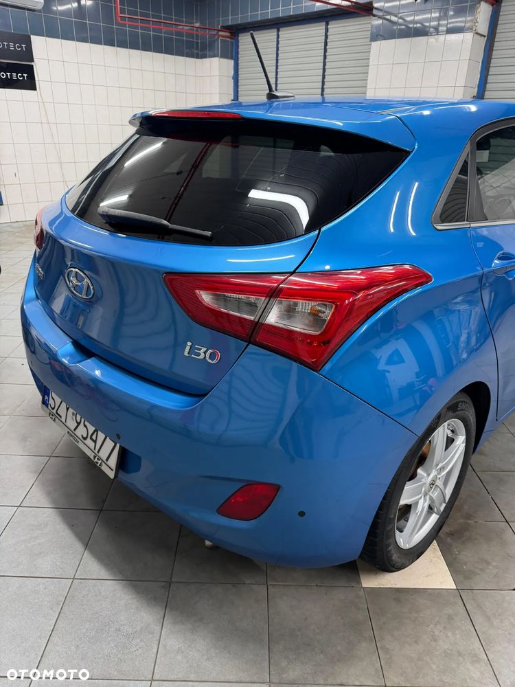 Hyundai i30 blue 1.6 GDI Passion - 5
