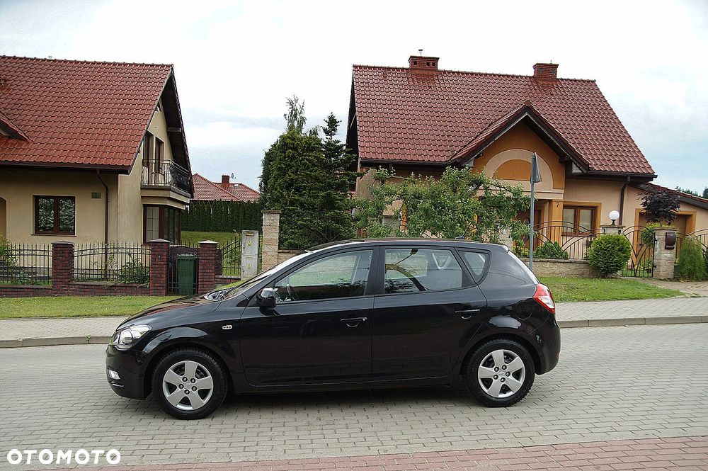 Kia Ceed Cee'd 1.4 Comfort + - 5