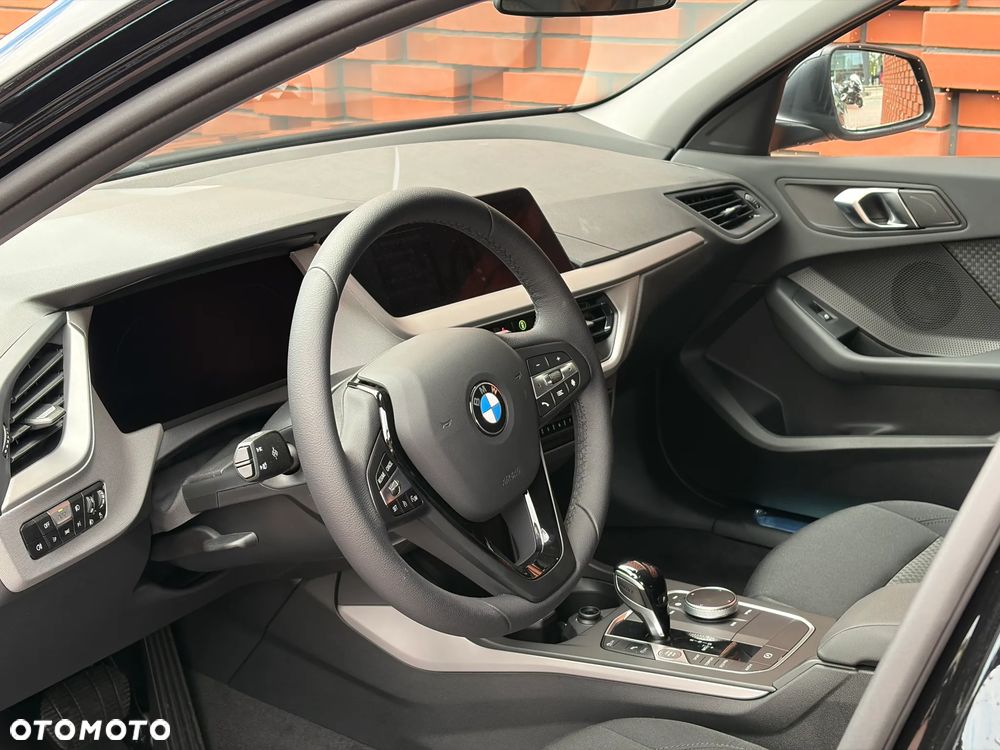 BMW Seria 1 120i Advantage - 18