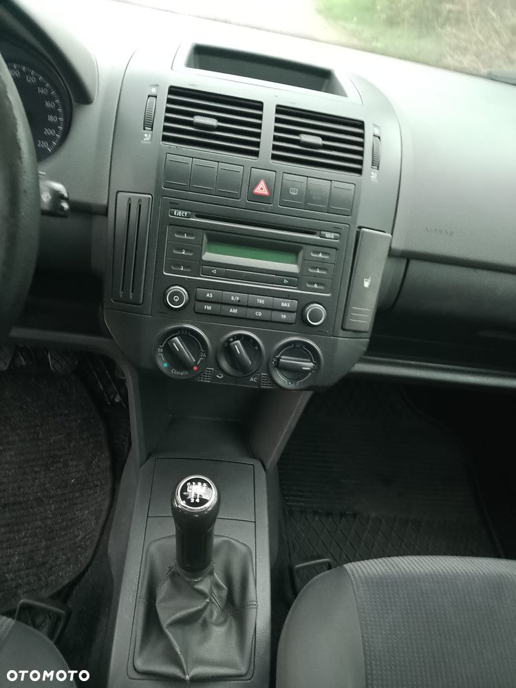 Volkswagen Polo 1.4 TDI Trendline - 8