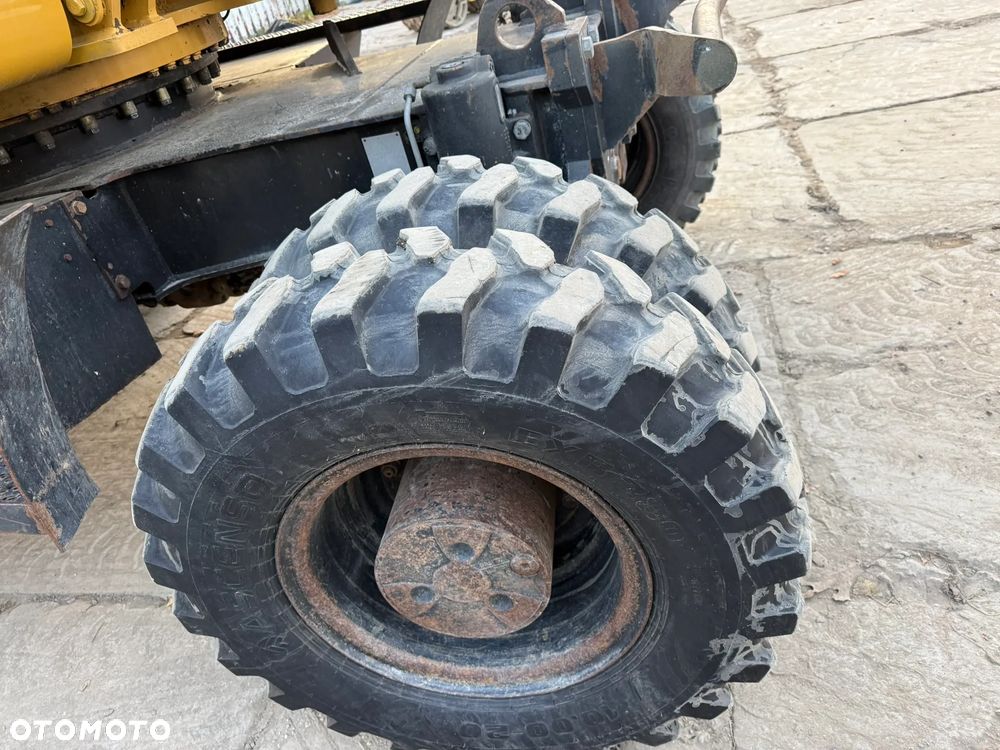 Caterpillar CAT M318 D - 10