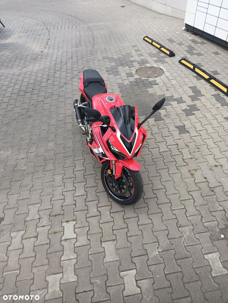 Honda CBR - 3