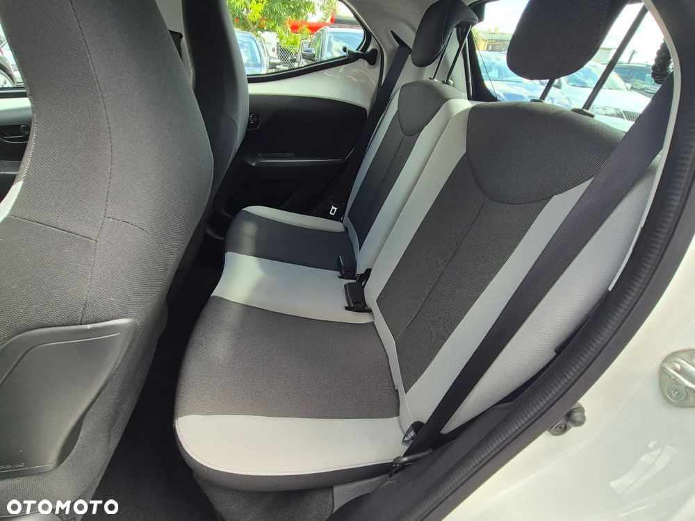 Toyota Aygo x-play Eco - 29