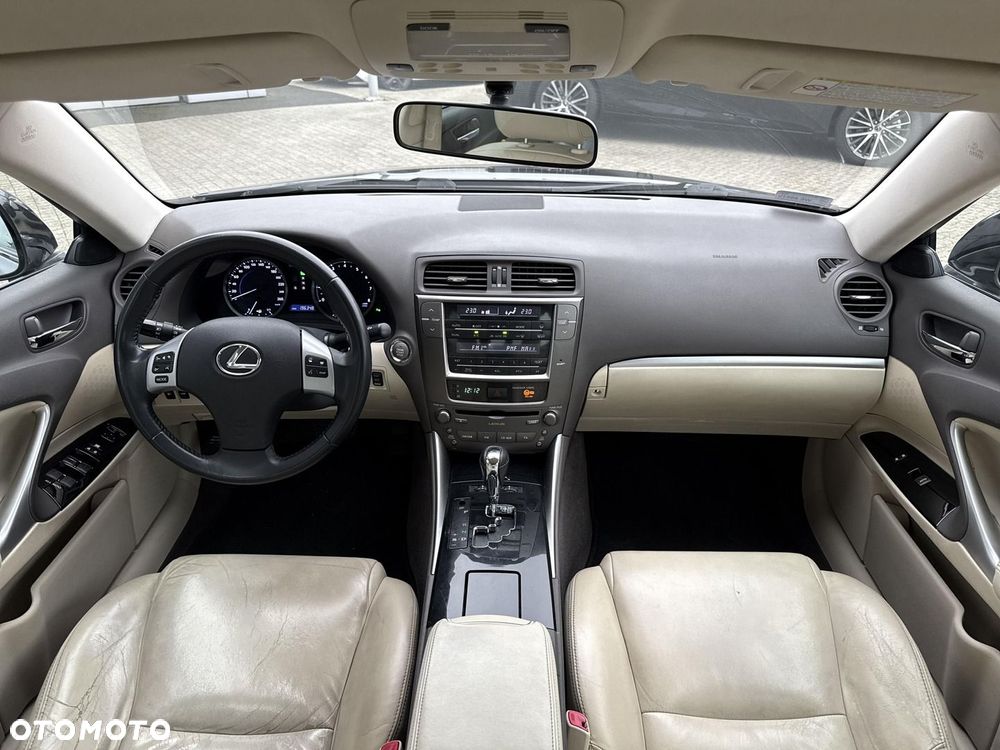 Lexus IS 250 Elegance - 2