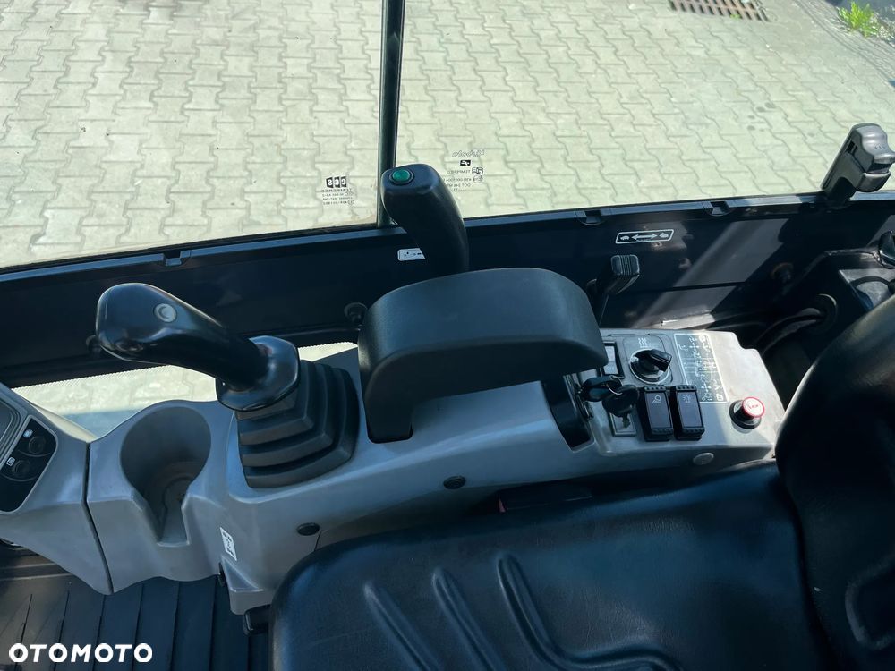 Kubota KX016-4 - 18