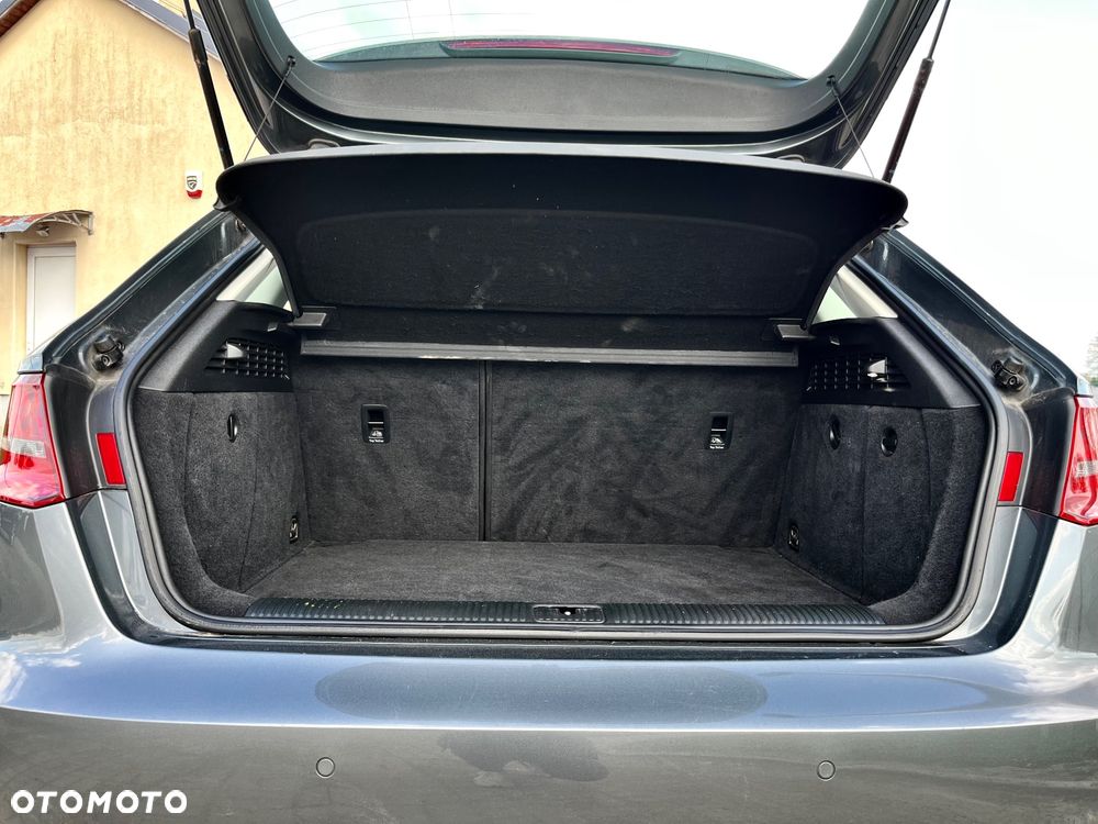 Audi A3 Sportback 1.6 TDI S tronic Attraction - 25