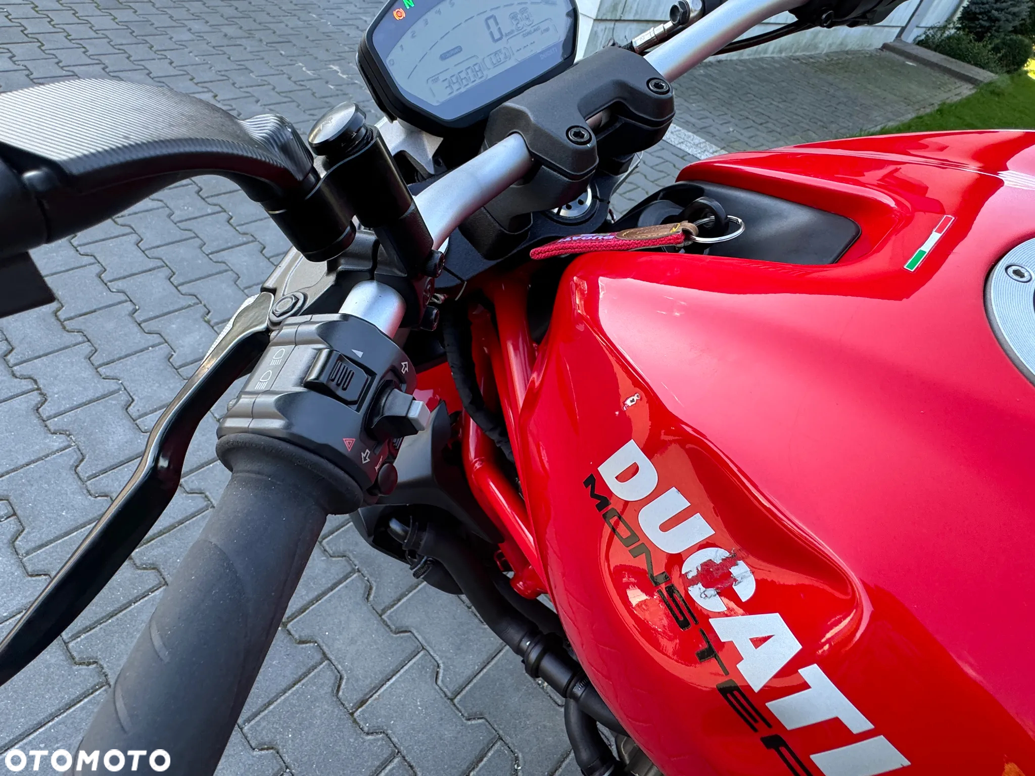 Ducati Monster - 35