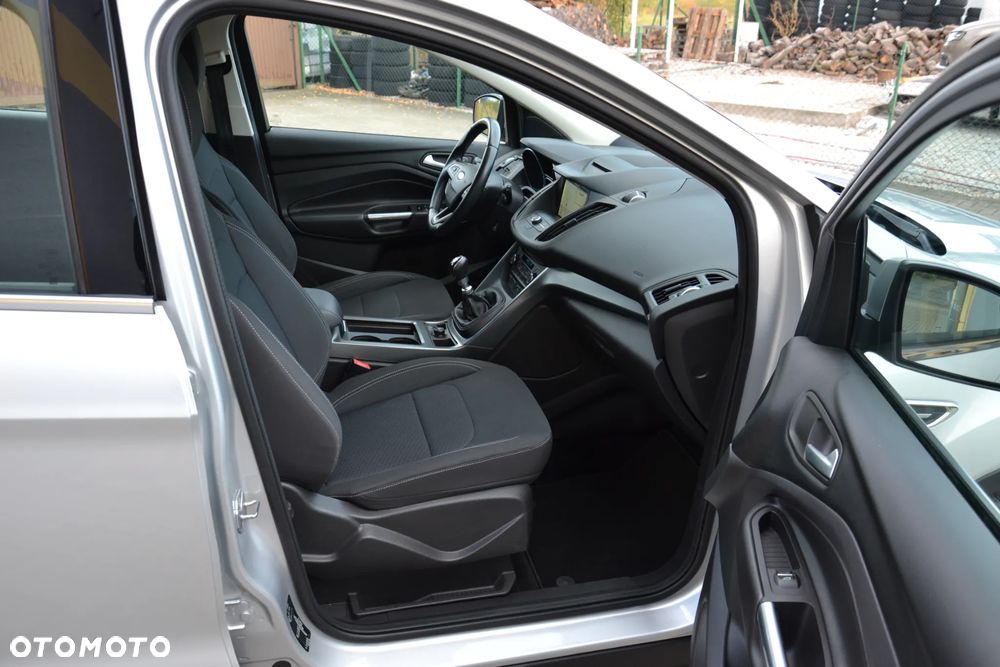 Ford Kuga 2.0 TDCi 4x4 Black & Silver - 31