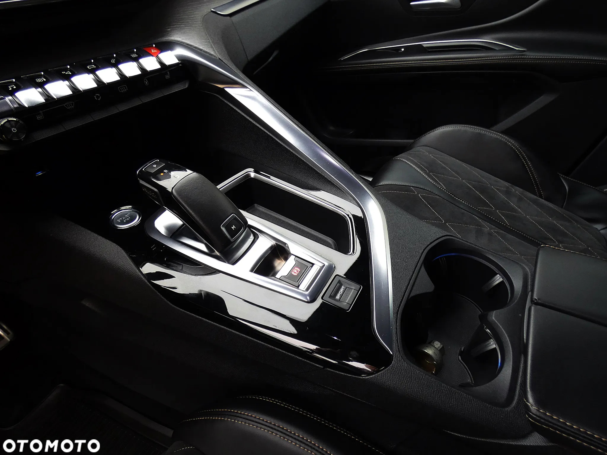 Peugeot 5008 2.0 BlueHDI GT S&S EAT8 - 8