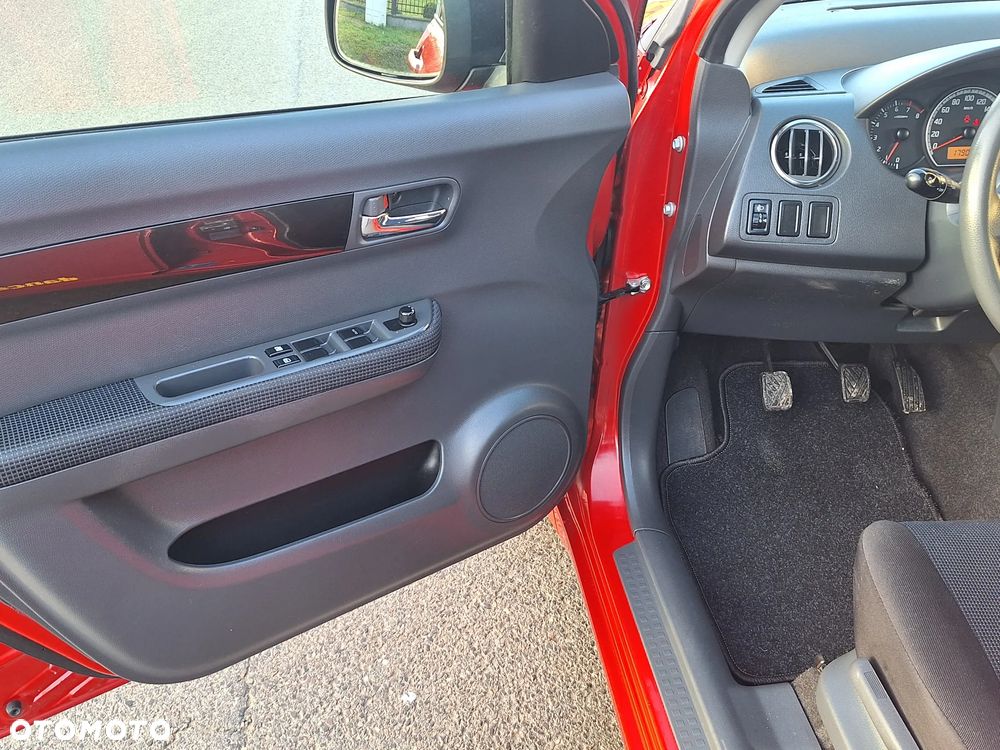 Suzuki Swift 1.3 Club dance - 6