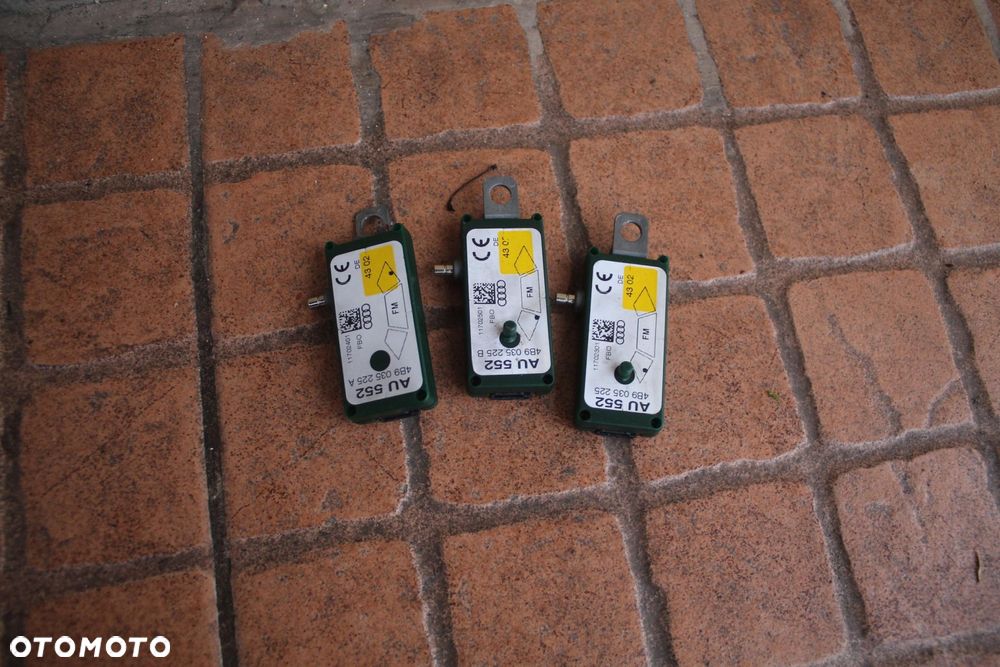 WZMACNIACZ ANTENY KPL AUDI A6 C5 4B9035255B - 1