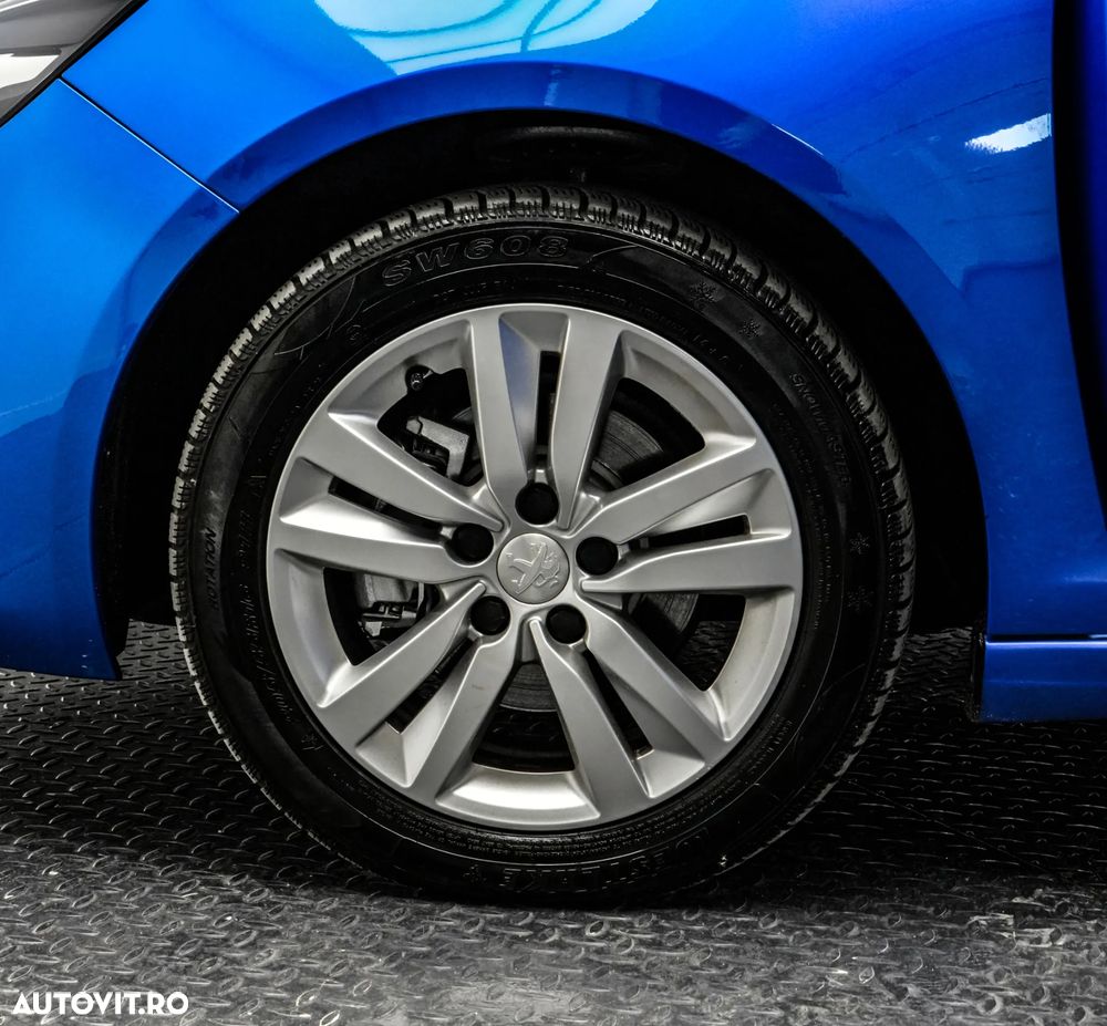 Peugeot 308 SW 1.5L BlueHDI EAT8 Allure Pack - 23