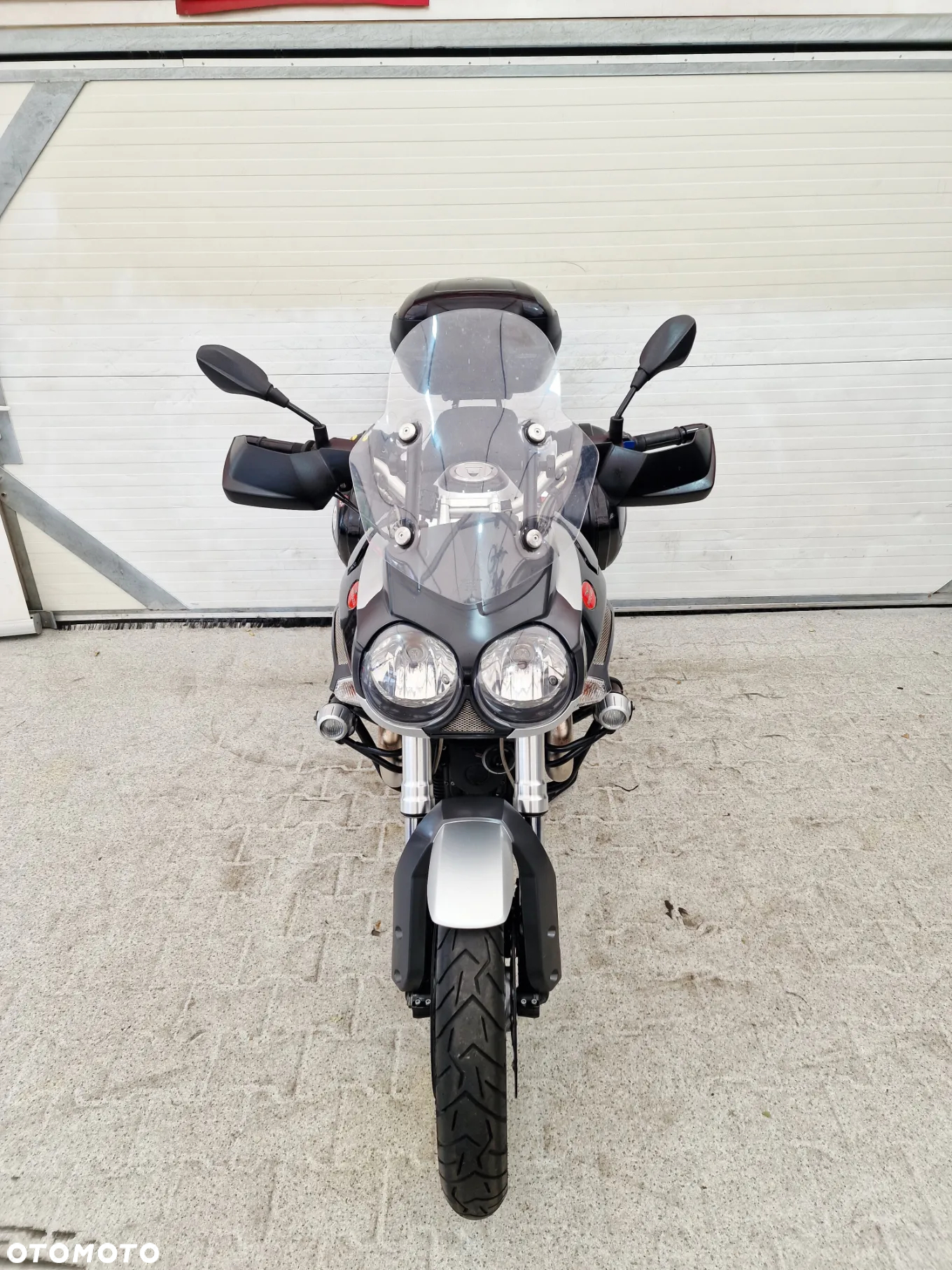 Moto Guzzi Stelvio - 17