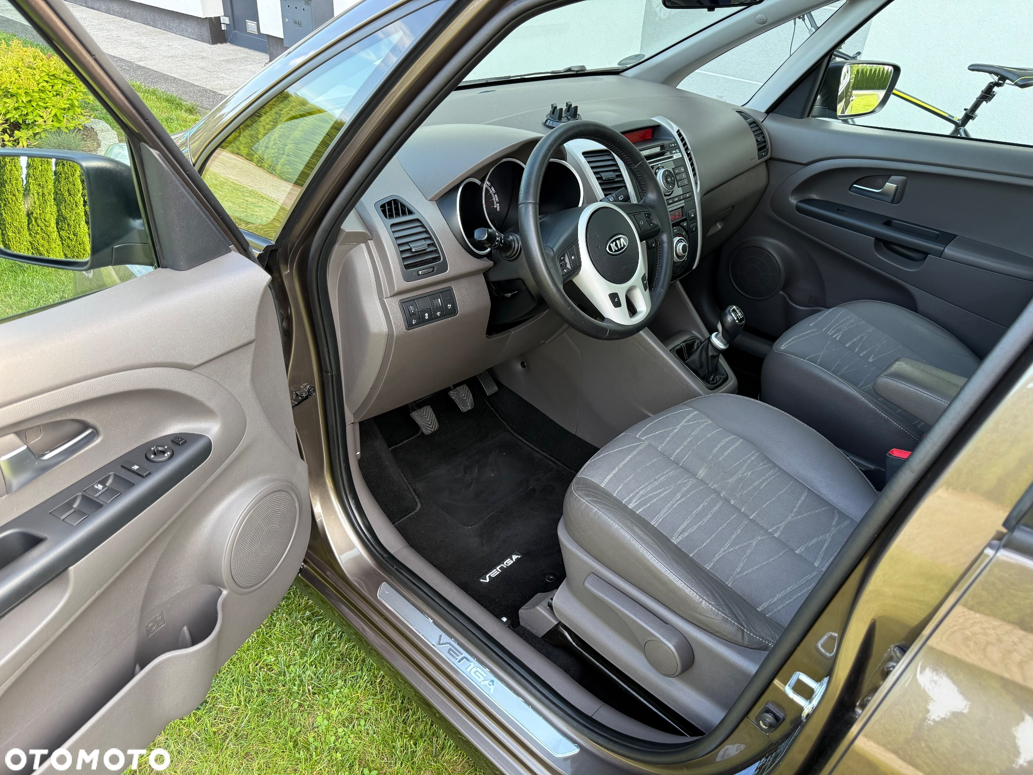 Kia Venga 1.6 CVVT Platinum Edition - 5