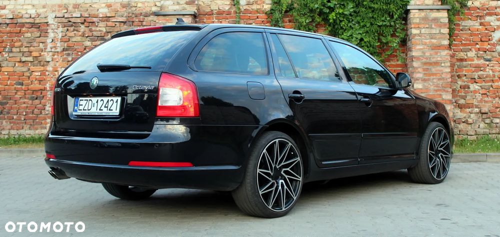 Skoda Octavia 2.0 TDI RS - 8