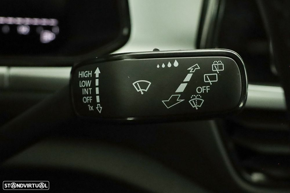 VW T-Roc 1.0 TSI Life - 17