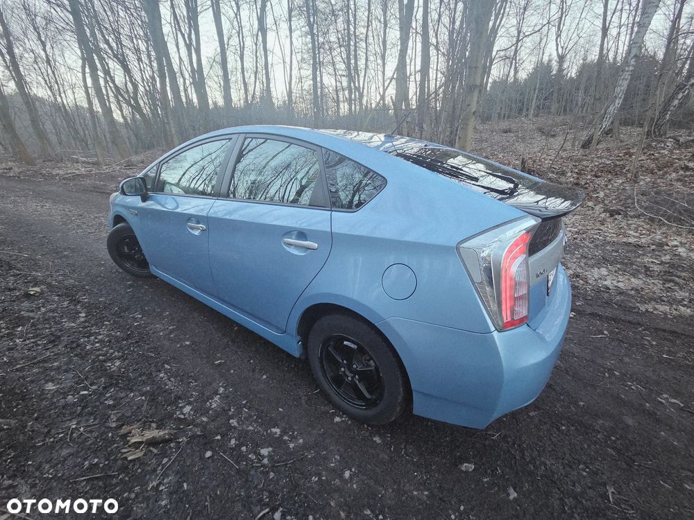Toyota Prius 1.8 HSD Premium - 5