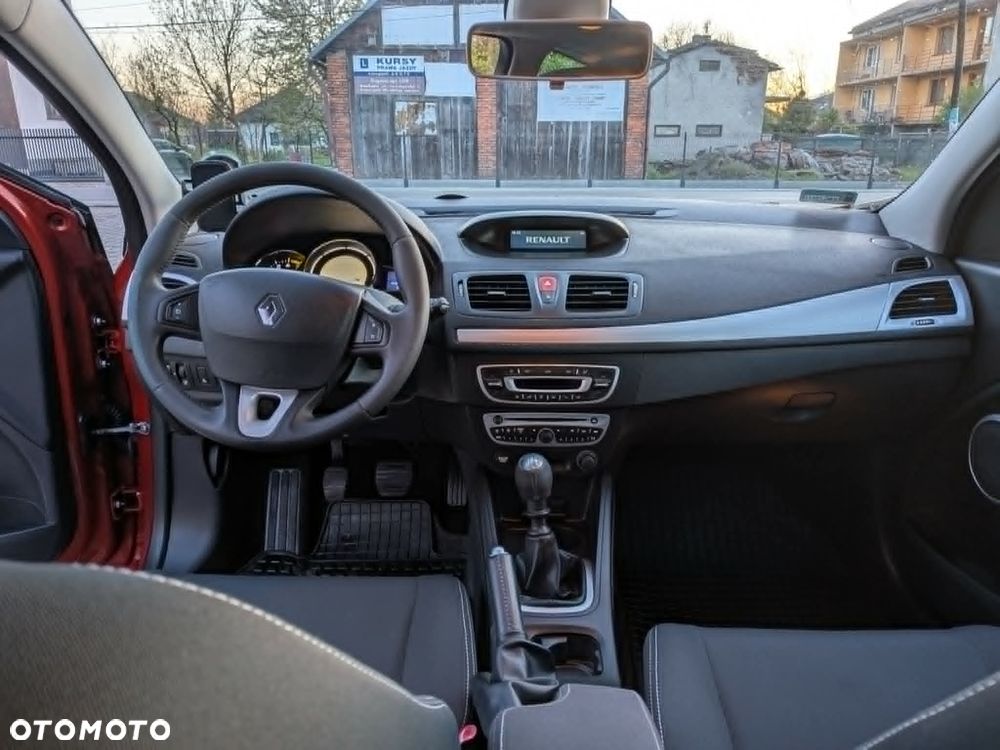 Renault Megane TCe 180 Luxe - 7