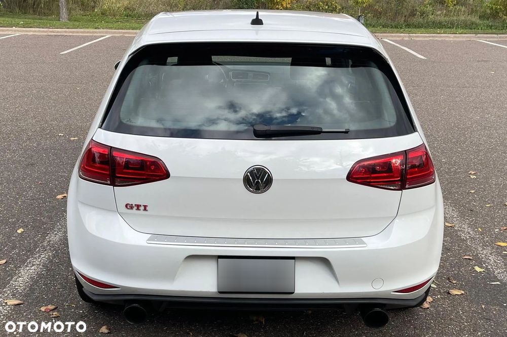 Volkswagen Golf GTI BlueMotion Technology DSG - 10