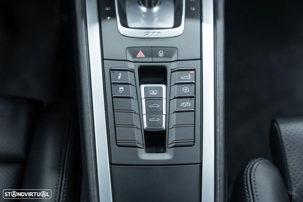 Porsche 911 (991) Carrera 4S PDK - 19