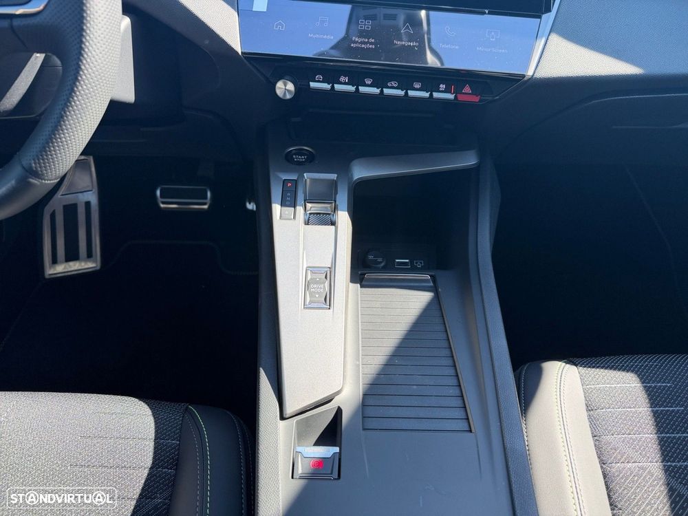 Peugeot 408 1.6 Hybrid GT e-DCS7 - 11